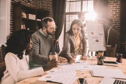 Reducing Interruptions in Collaborative Environments