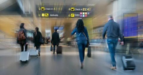 Fast Track at the airport: how to quickly pass control and save an hour before the gate