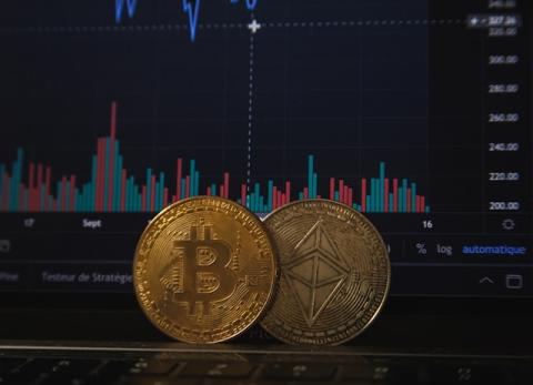 Understanding Cryptocurrency Market Trends and Investor Strategies